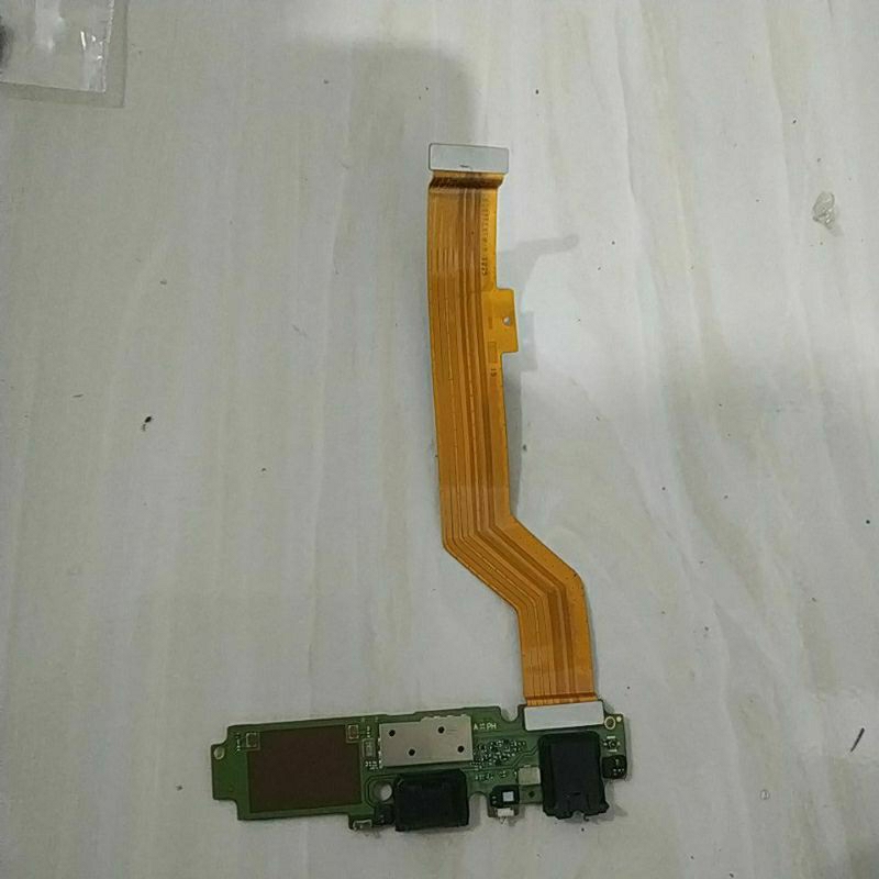 board cas bekas Vivo v15 kurang kabel antena