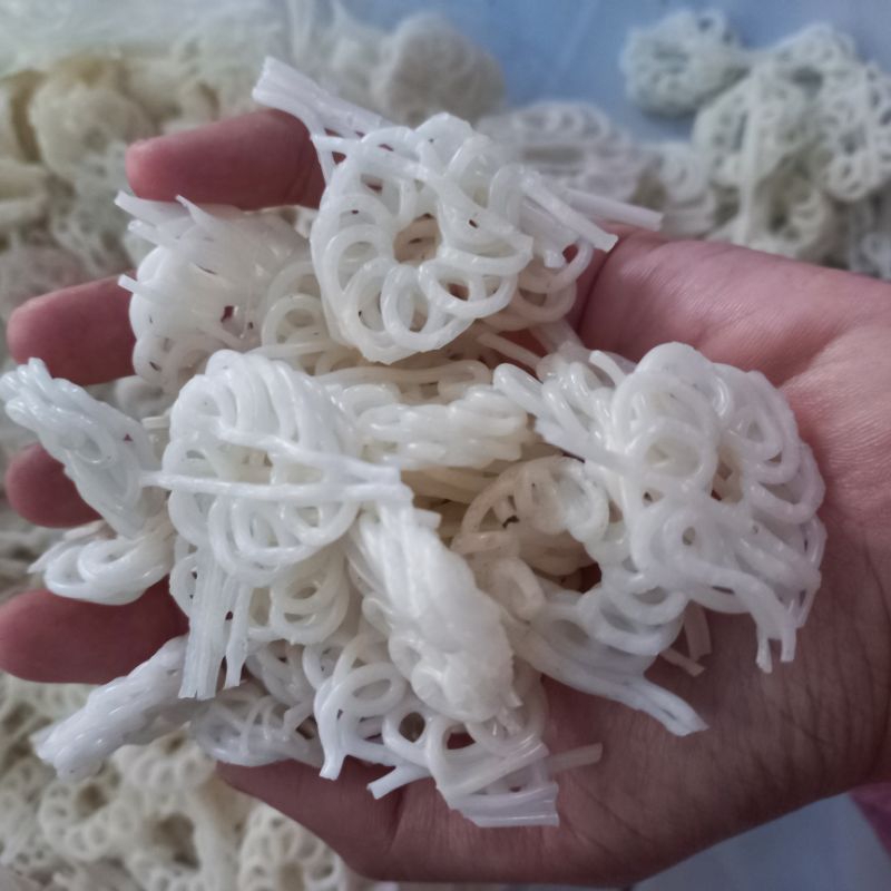 

Kerupuk seblak putih kecil