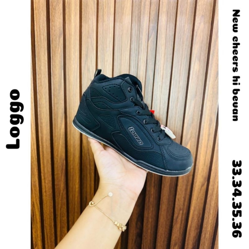 Sepatu Loggioo LoveCheersHiBevan Hitam