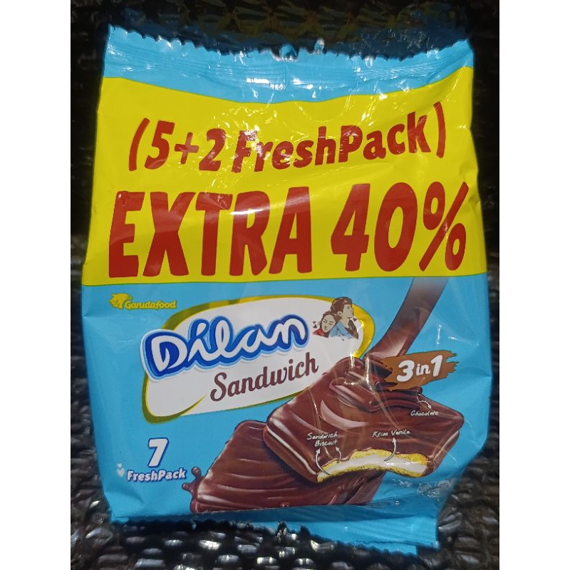 

Dilan sandwich biskuit coklat isi 7