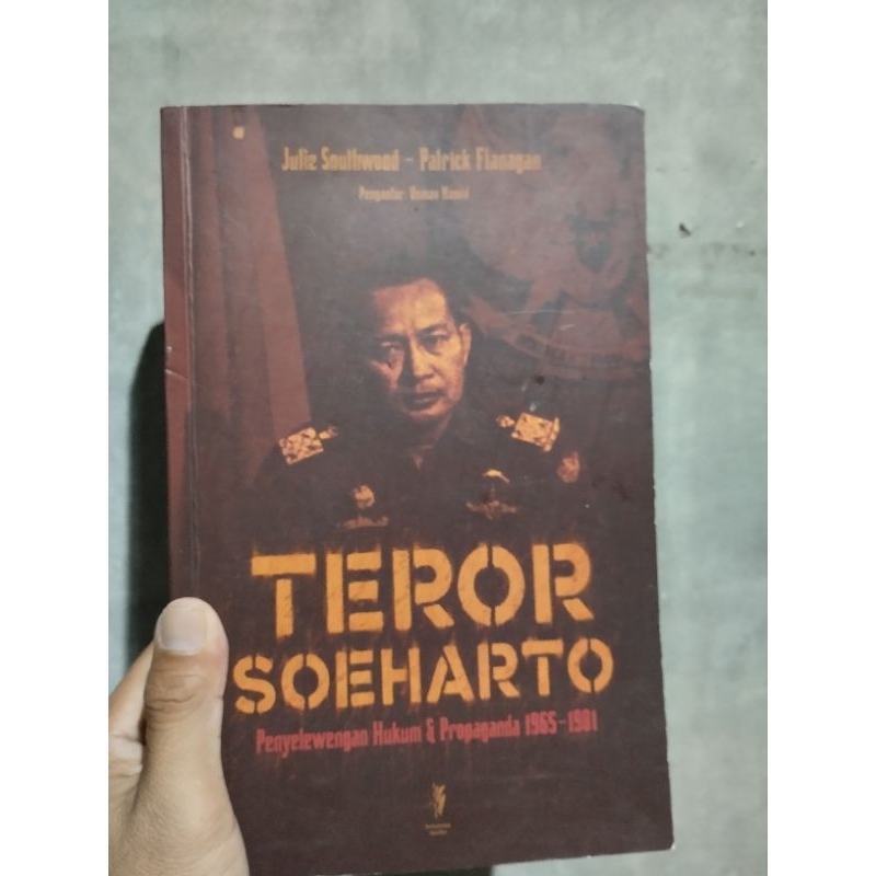 TEROR SOEHARTO. BUKU ORIGINAL. LANGKA. PERNAH DILARANG.