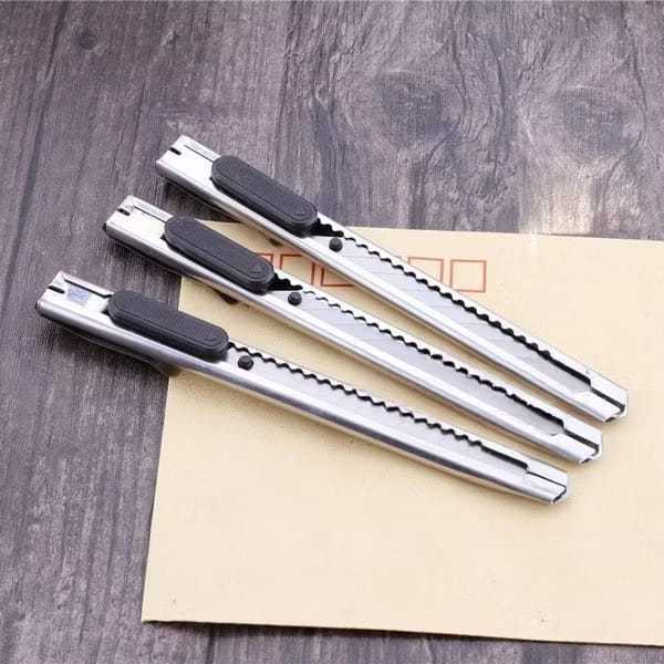 

Pisau Cutter Mini Stainless Kecil Tajam