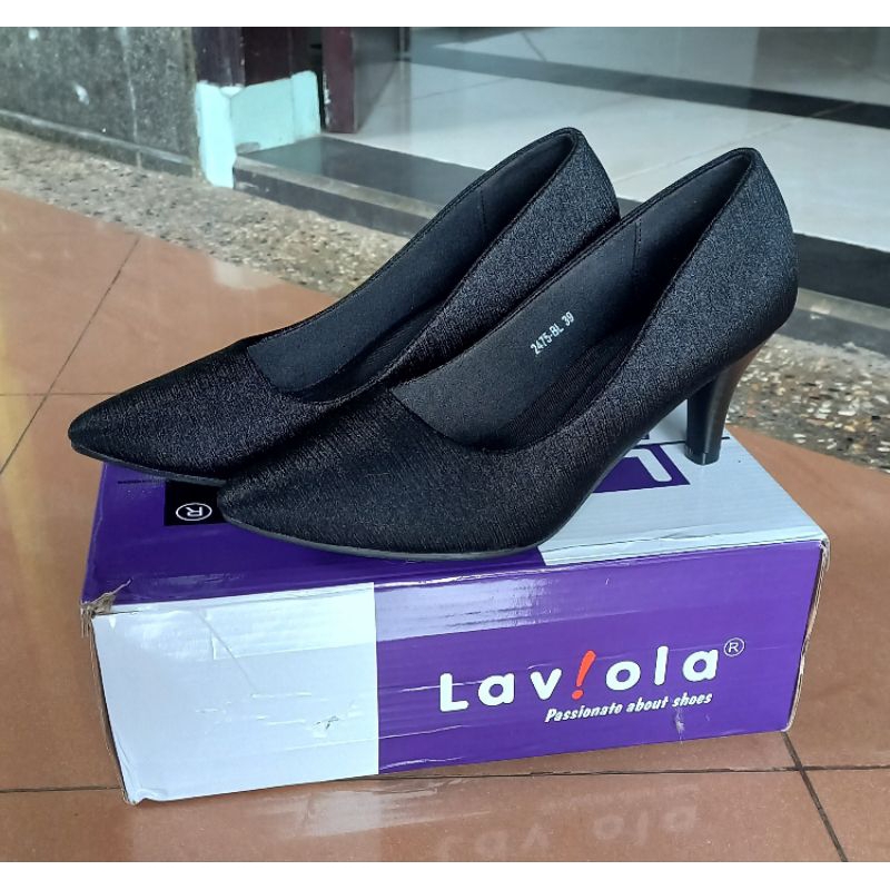 Preloved Heels Hitam Wanita Laviola size 39