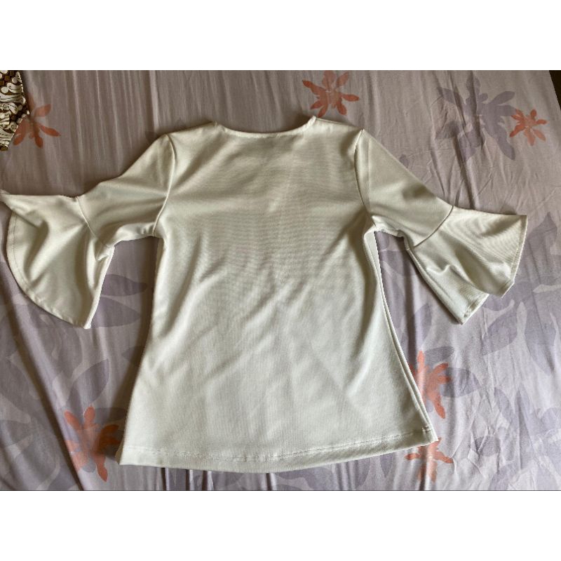 blouse putih polos [PRELOVED]
