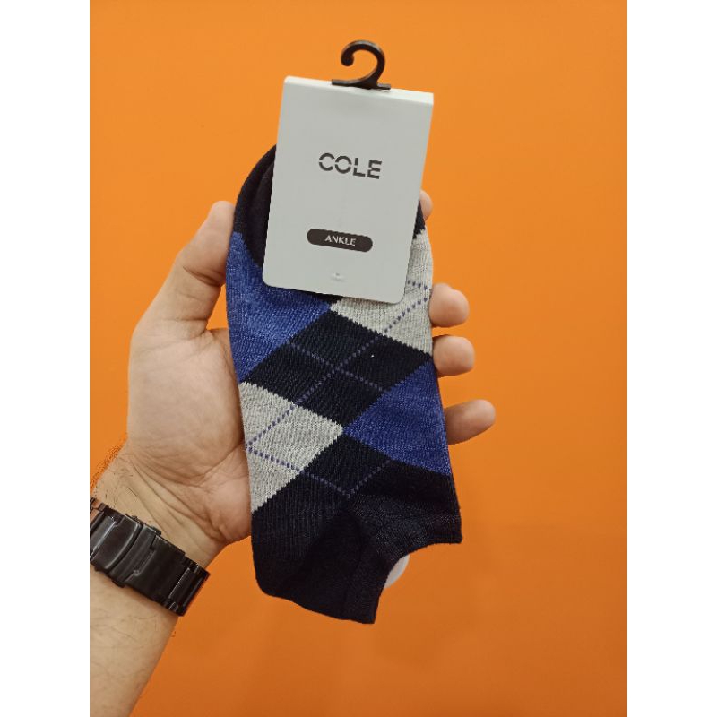 KAOS KAKI COLE