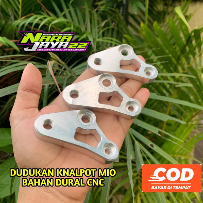 DUDUKAN KNALPOT MIO CNC / BREKET KNALPOT MIO (free stiker)