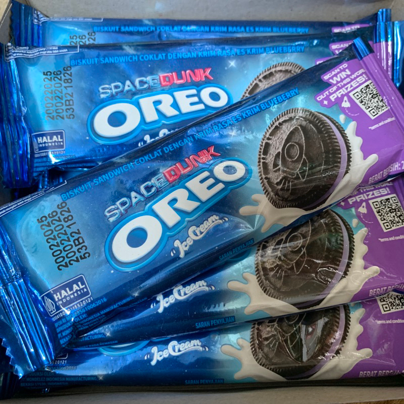 

OREO ICE CREAM SPACE DUNK