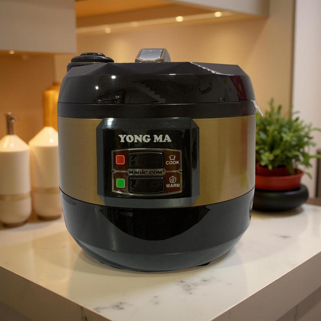 Rice Cooker / Penanak Nasi /  YongMa Gold Iron SMC-4033 2,5 Liter