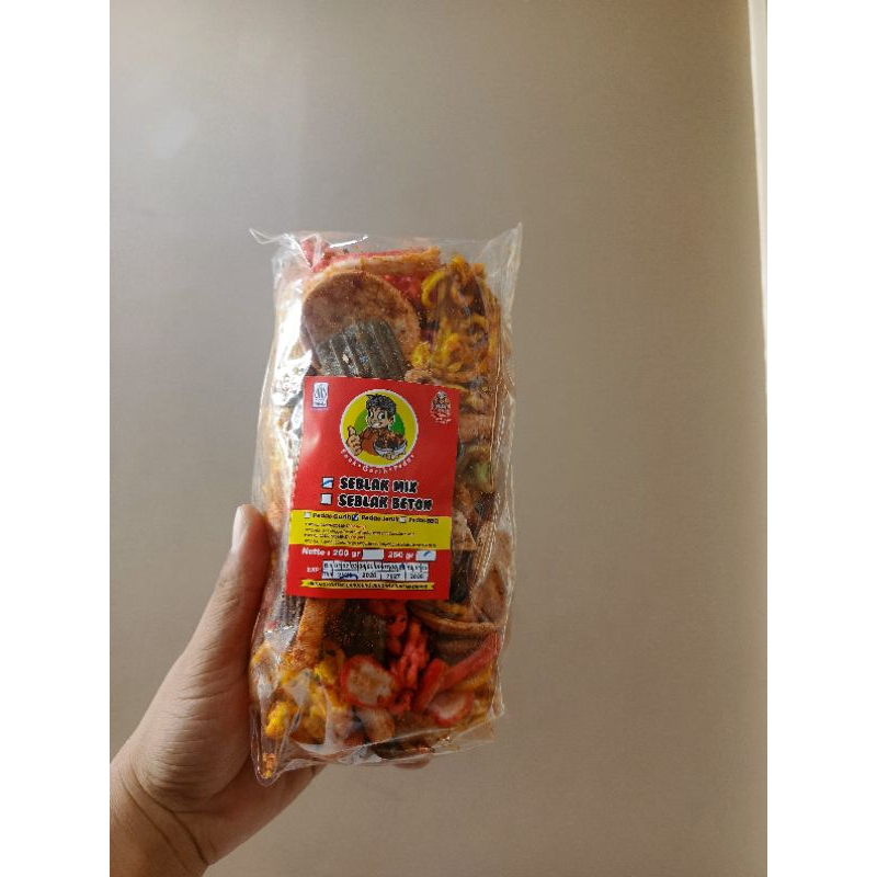 

SEBLAK MIX kemasan 250 gr / Seblak Mix Pedas Nikmat – Isi Komplit, Siap Santap