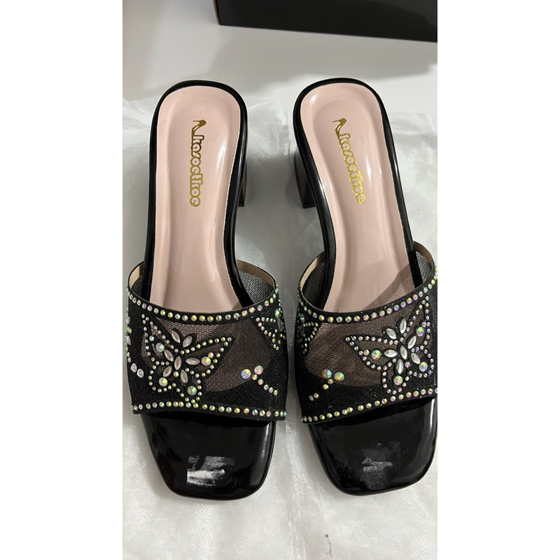 Preloved sepatu pesta