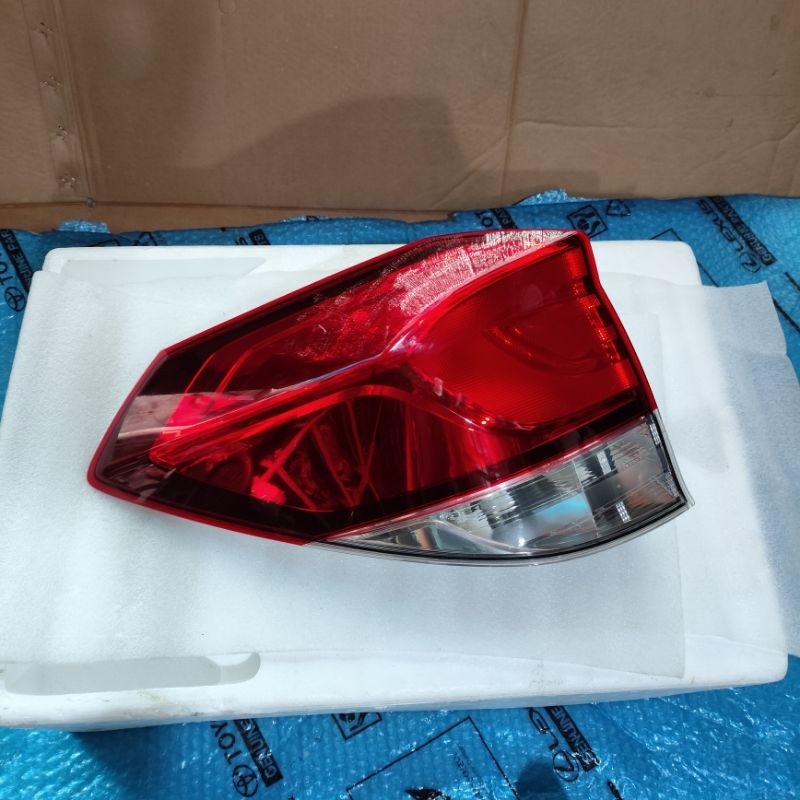 Stoplamp Lampu Belakang Mobil Honda Mobilio 2015 2016 2017 2018 Original