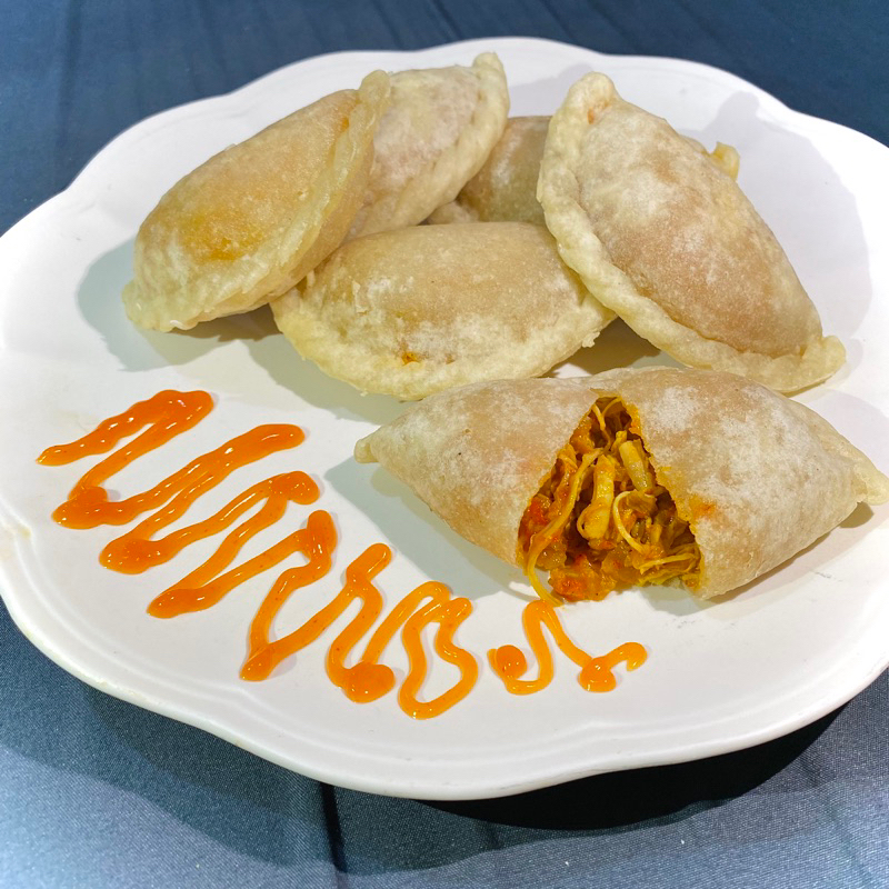 

Cireng isi ayam suwir pedas isi 6 by mama allea