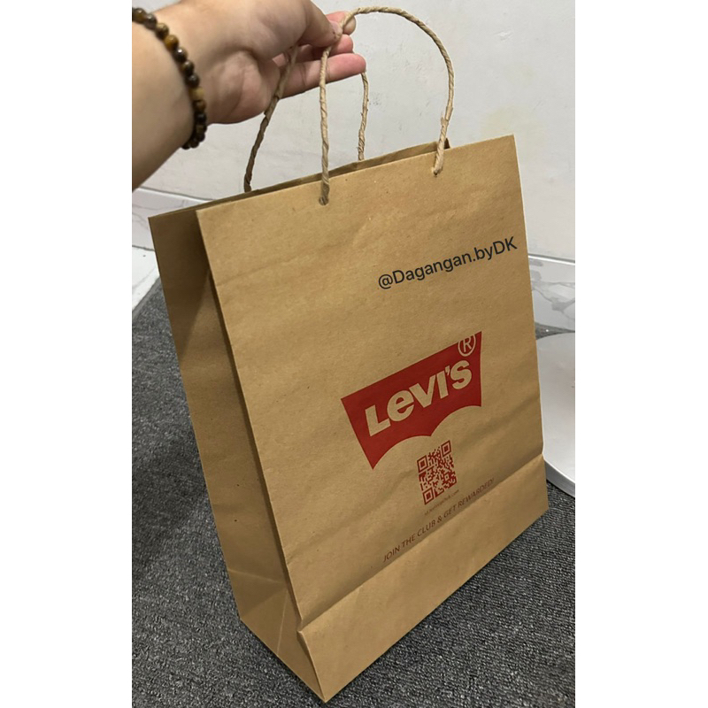 

Paper Bag Levis Resmi Store (Size Small)