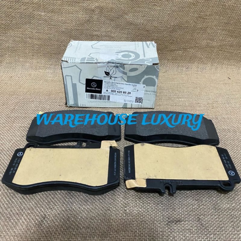 brake pad w212 w218 Mercedes Benz e class / kampas rem depan w212 w218 cls
