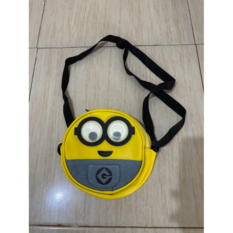 tas minion miniso