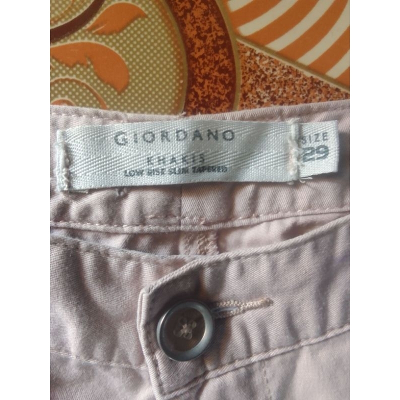 chinos khakis giordano