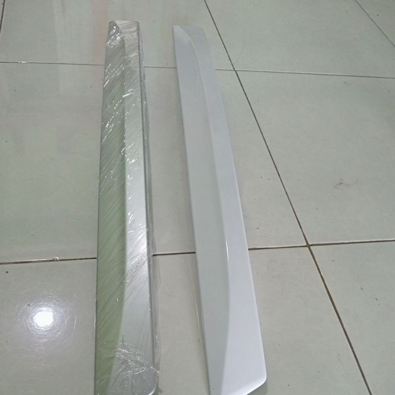 trunklid garnis bagasi Toyota grand New Avanza Xenia th 2016-2019 original Toyota