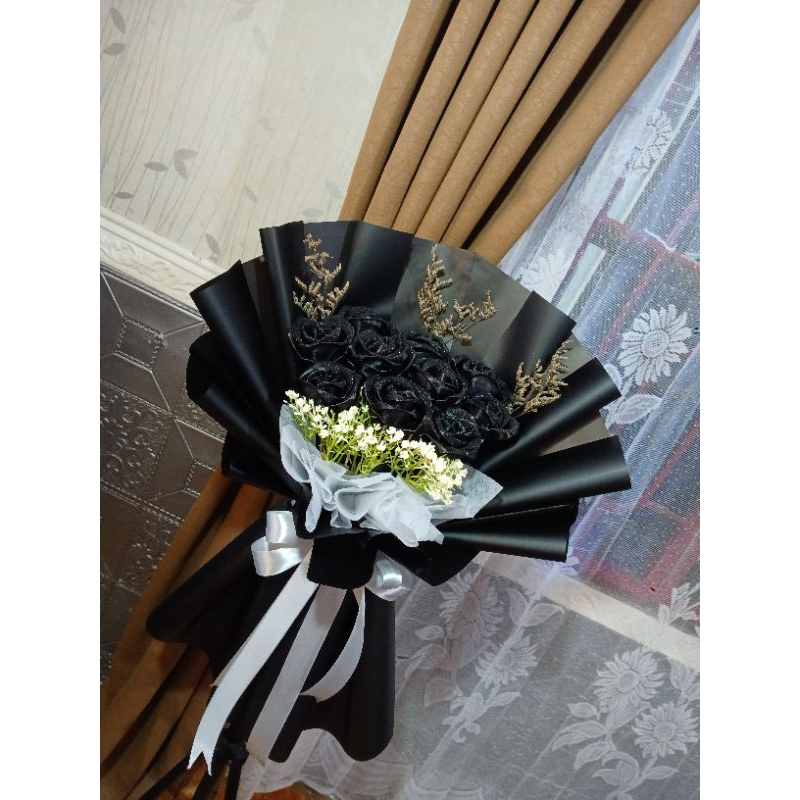 

BUKET BUNGA PITA SATIN GLITTER 10 TANGKAI