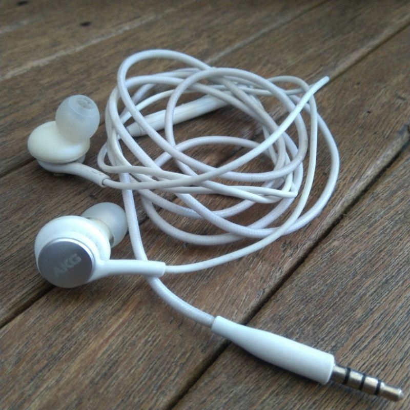 Samsung AKG 3.5mm Earphone Putih Original Bekas Bawaan Galaxy Note 9