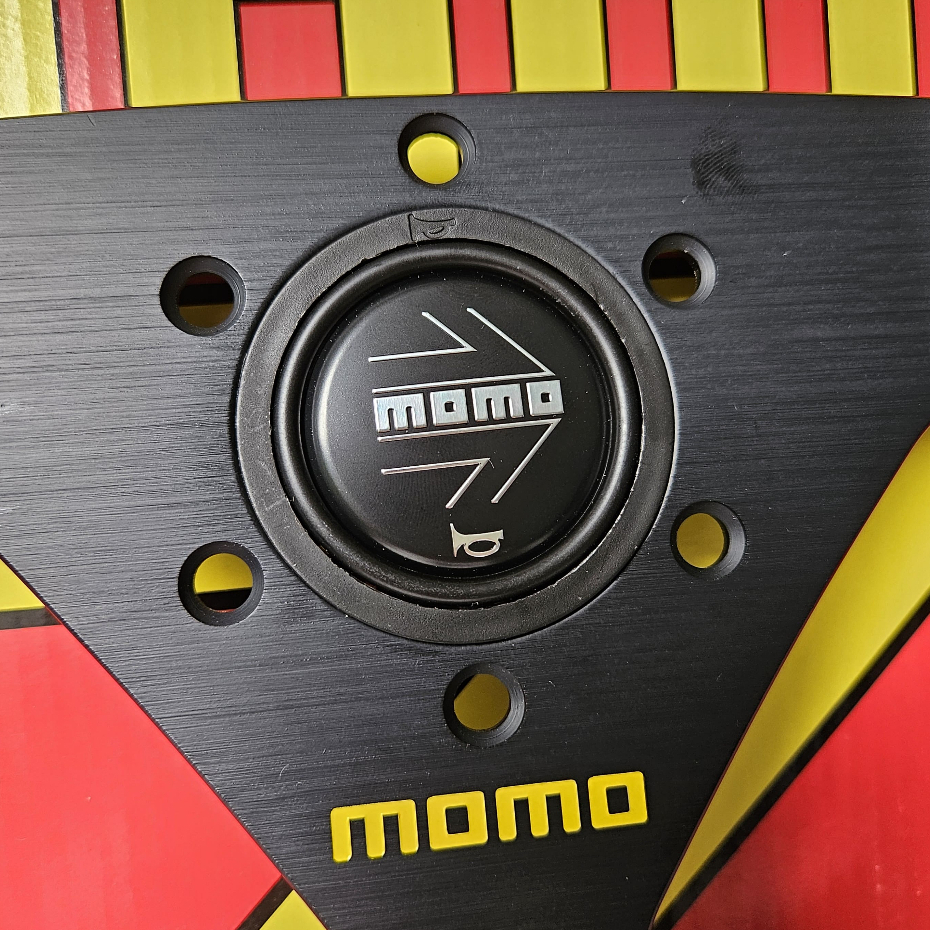 Tombol Klakson Momo Arrow Black Import Momo Horn Button Like Original