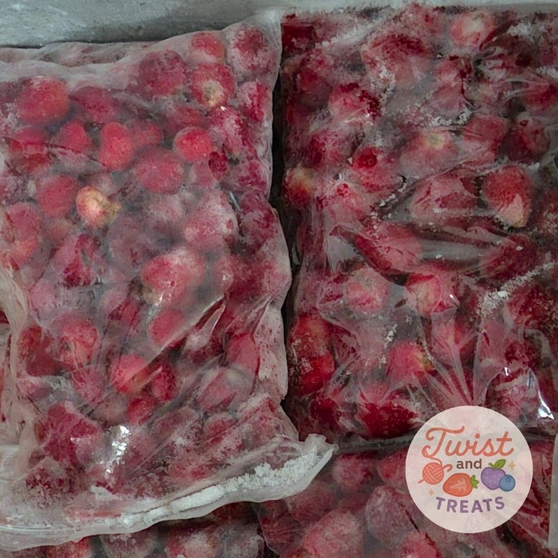 

Strawberry Frozen Grade AB 1Kg - Stoberi Buah Segar Beku Siap Jus / Dessert Frozen Strawberry Grade AB 1Kg - Ready for Smoothies & Desserts