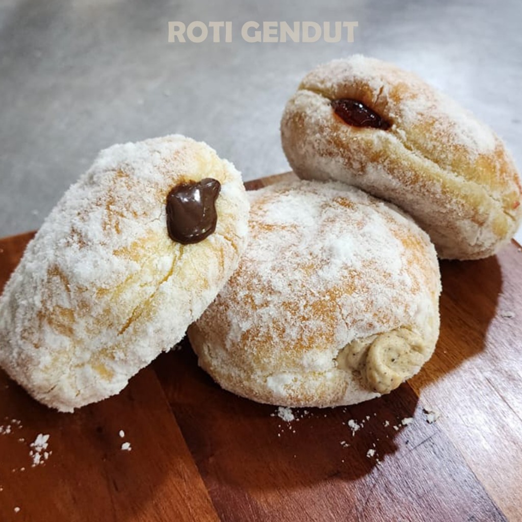 

Bomboloni Isi Coklat Tiramisu Strawberry Blueberry Roti Gendut