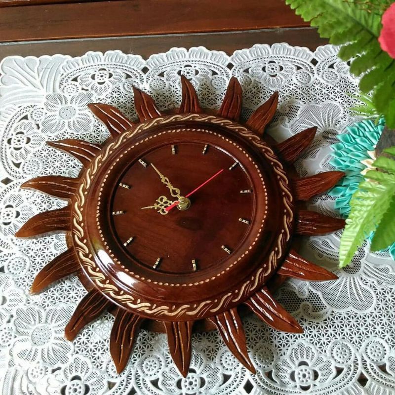 (Dua musim) Jam dinding kayu jati Matahari