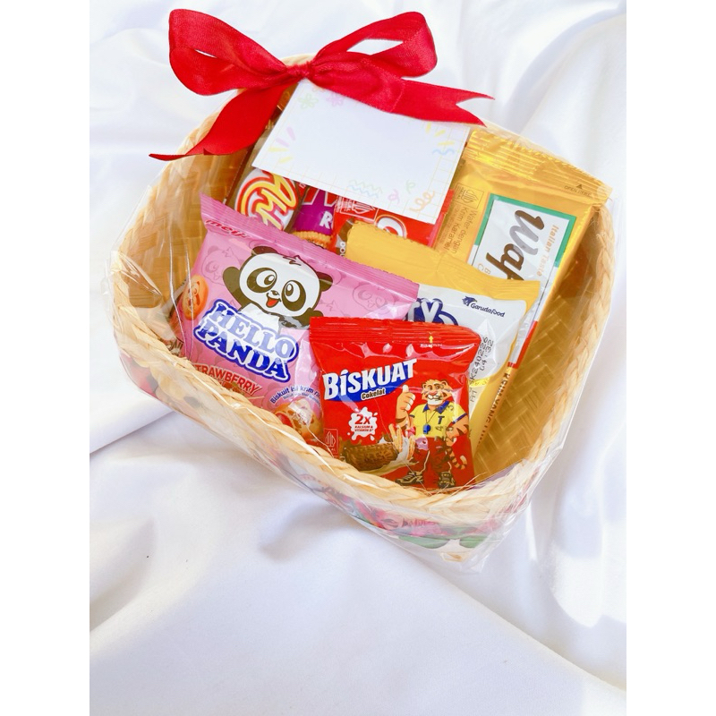 

Swasti (free kartu ucapan) Hampers Murah Gift Hadiah Snack