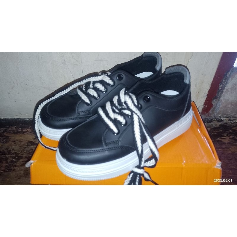 sepatu wedges wanita remaja st moritz 37