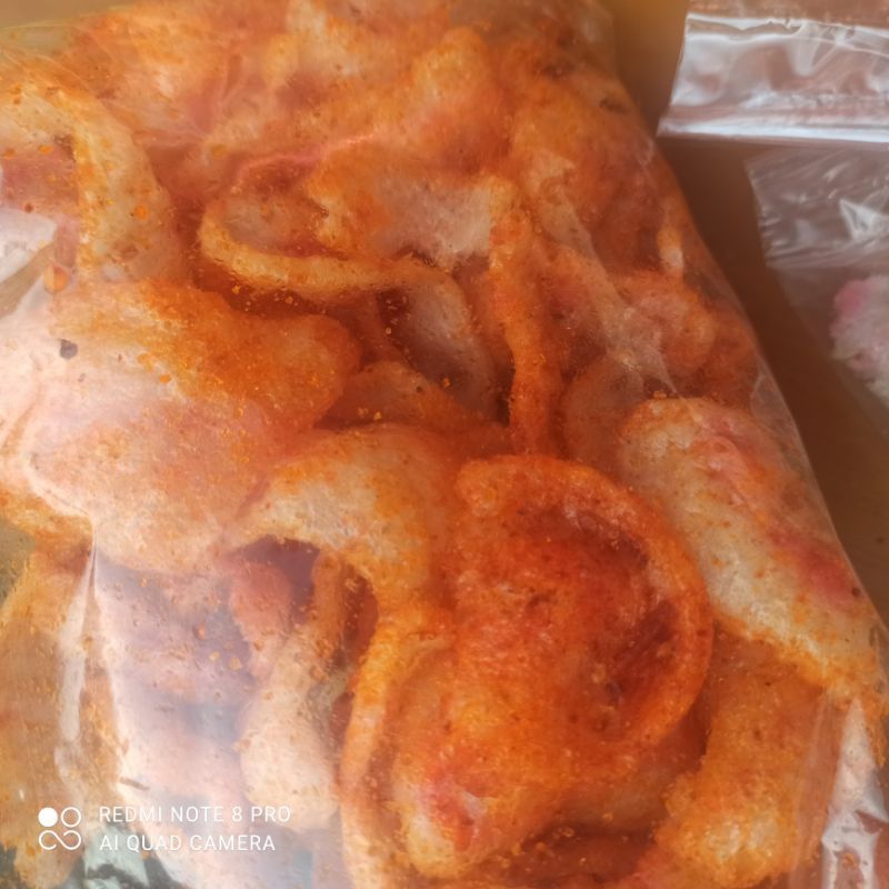 

Kerupuk USEK pedes gurih