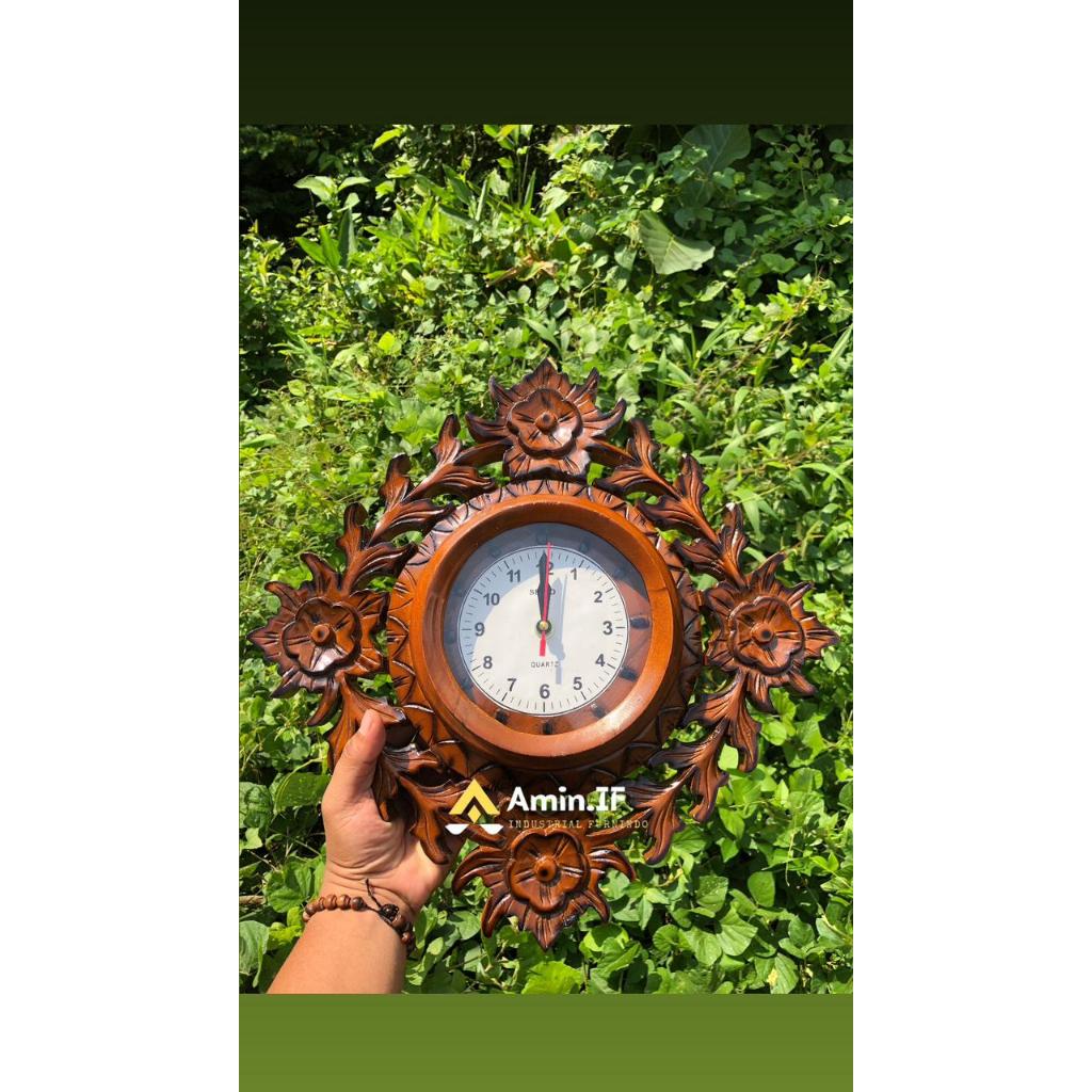 Jam dinding hias kayu jati ukiran jepara