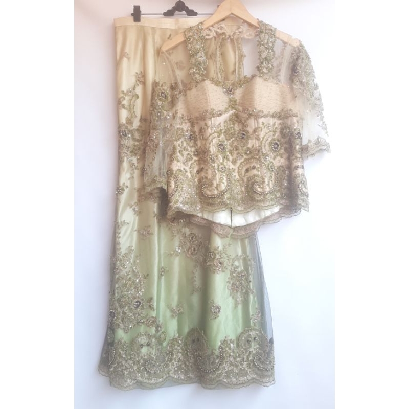 Set Kebaya Brukat Tile Tutu Full Payet & Bordir Gradasi Hijau dan Kuning Lemon  Pesta Event Kondanga