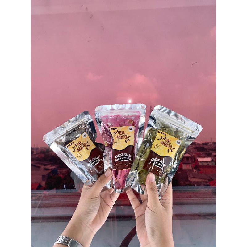 

[Best Seller!] Kripik Pisang Aneka Rasa Coklat | Green Tea | Stroberi - Cemilan Renyah Kekinian!
