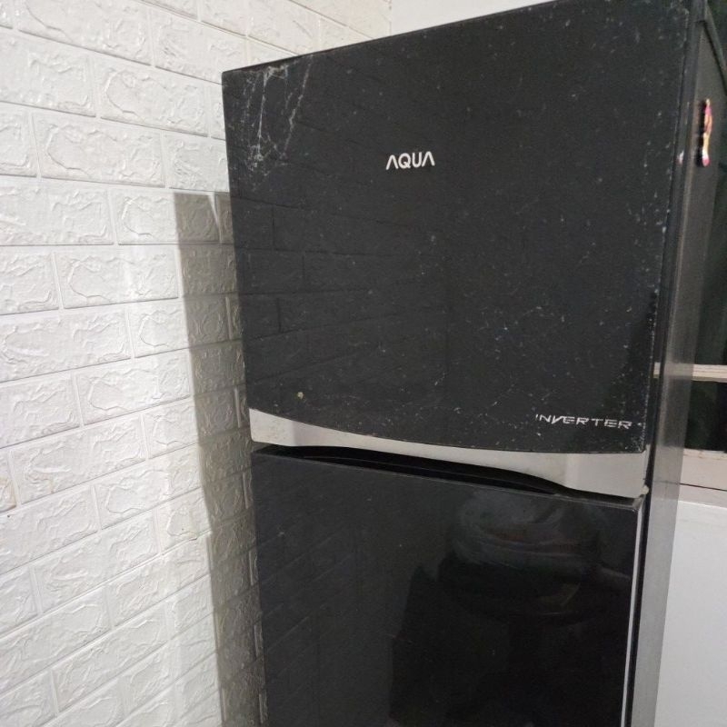 Kulkas Aqua 2 Pintu Inverter