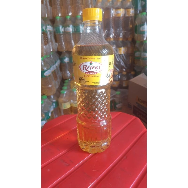 

REJEKI LANCAR MINYAK GORENG BOTOL 850ML