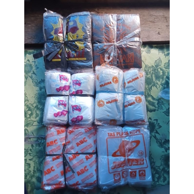 kantong Plastik Kecil Putih Dan Hitam