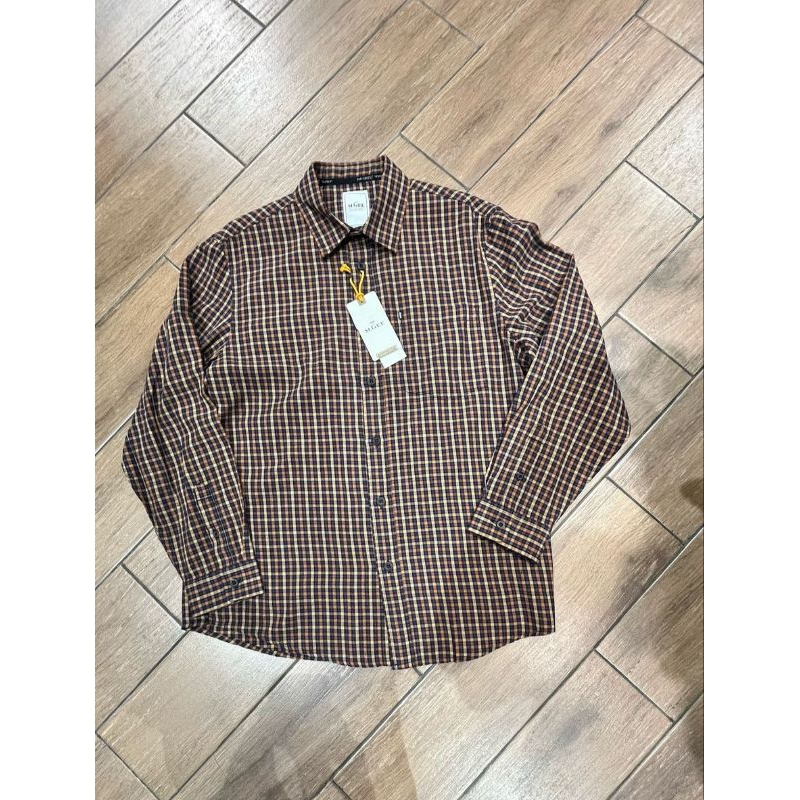 MGEE Kemeja Lengan Panjang Reguler Fit