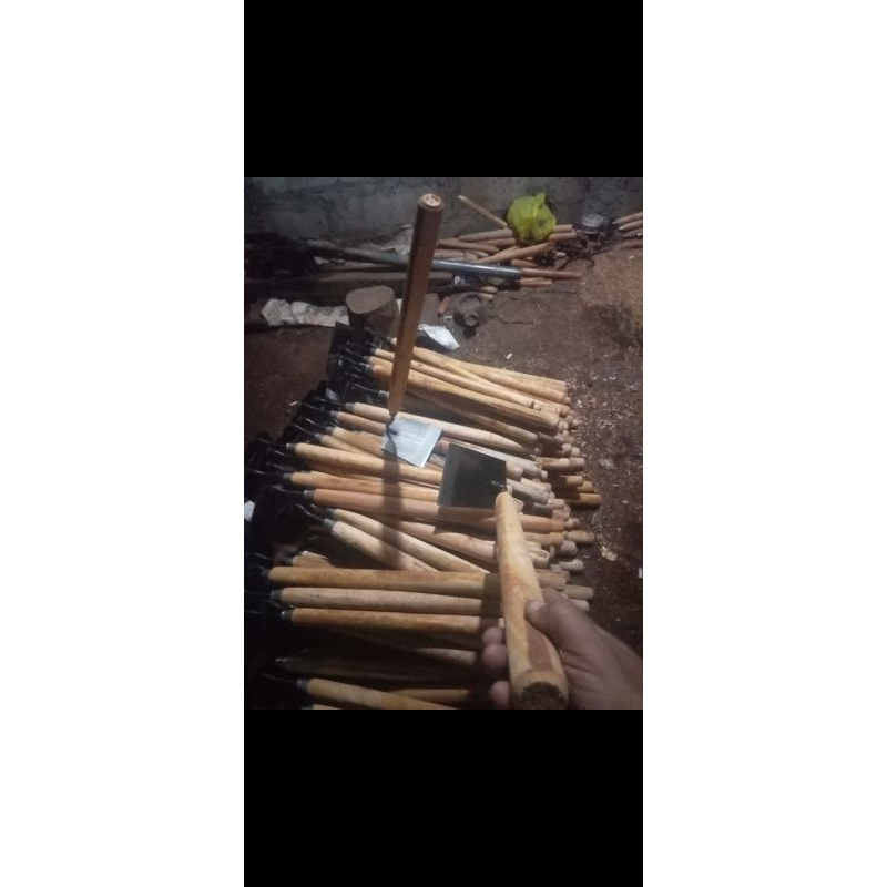 Cangkul kecil cangkul taman rumput serbaguna panjang gagang kayu 60cm