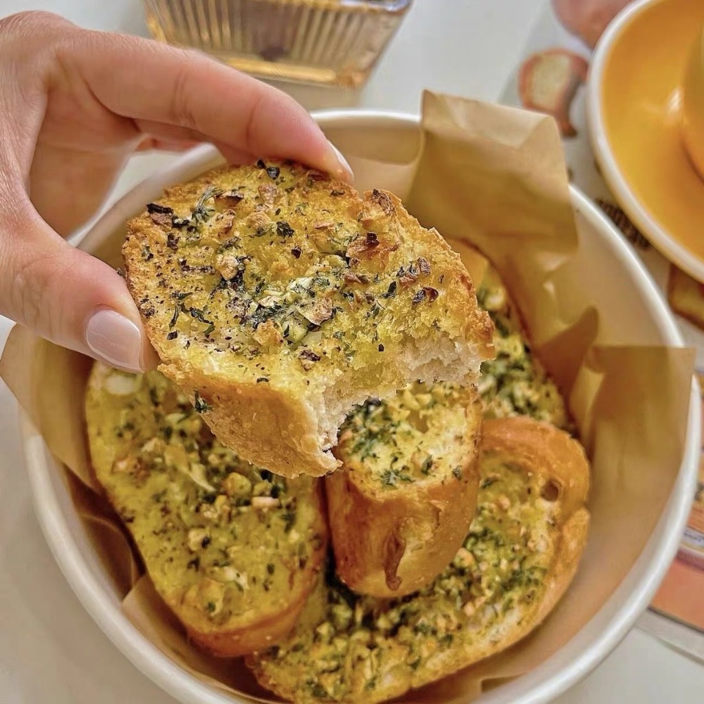 

Toasties with garlic/Snack Roti Bawang Putih Mini – Camilan Renyah Panggang, Hemat untuk Keluarga, Tidak Digoreng