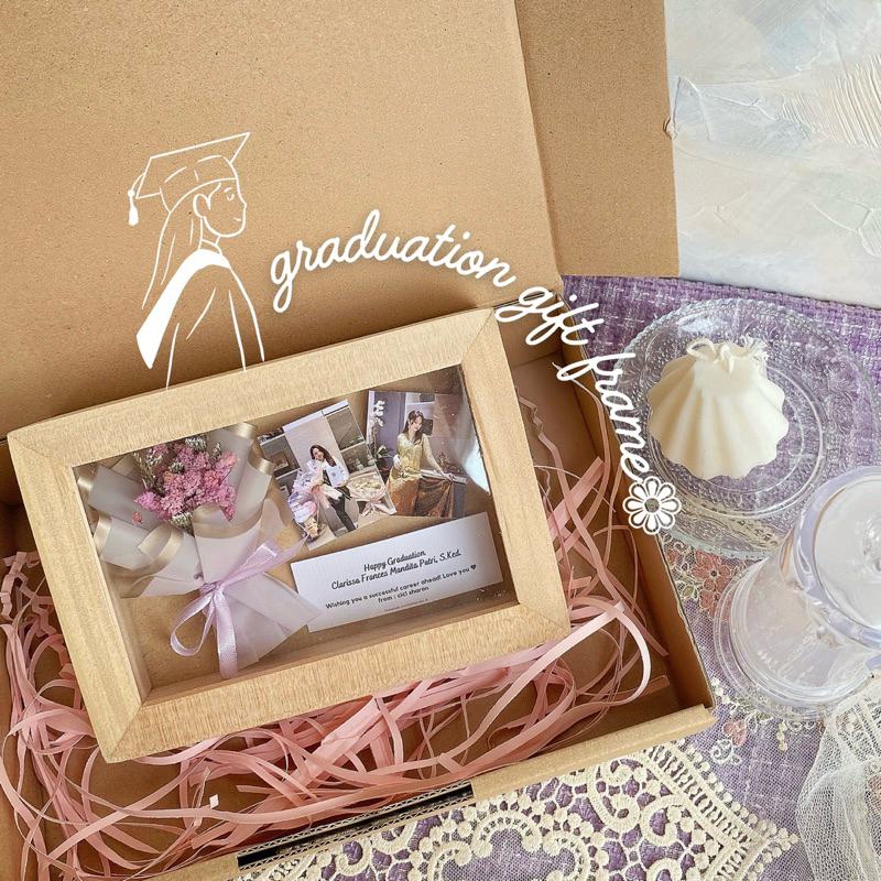 Kado Wisuda Frame 3D Foto & Bunga Kering | Graduation Gift Frame with Dried Flower 10x15