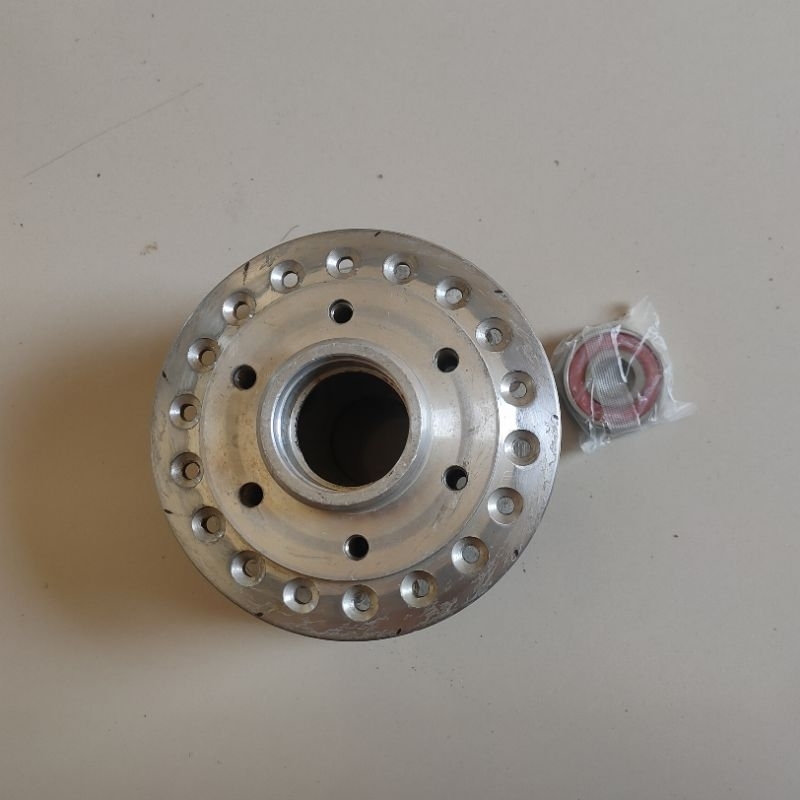 tromol depan suzuki gt380 DD