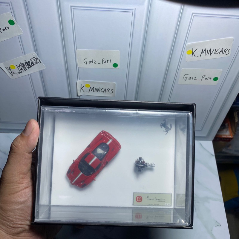 dmh ferrari enzo figure mesin skala 1/64 resin