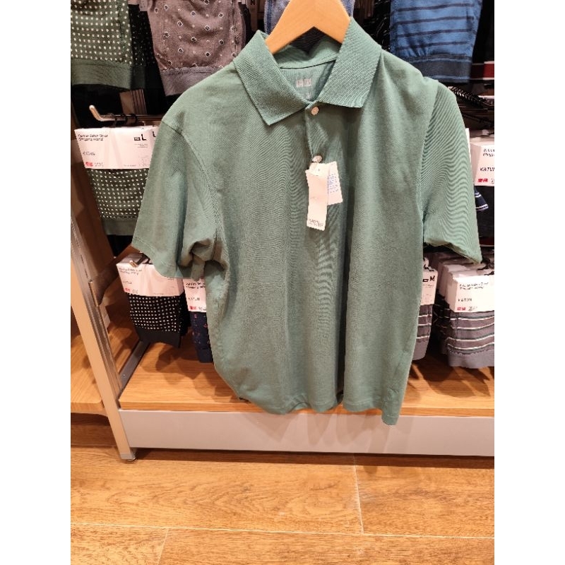 Kaos AIRism Polo Lengan Pendek Pria Uniqlo (Unisex)