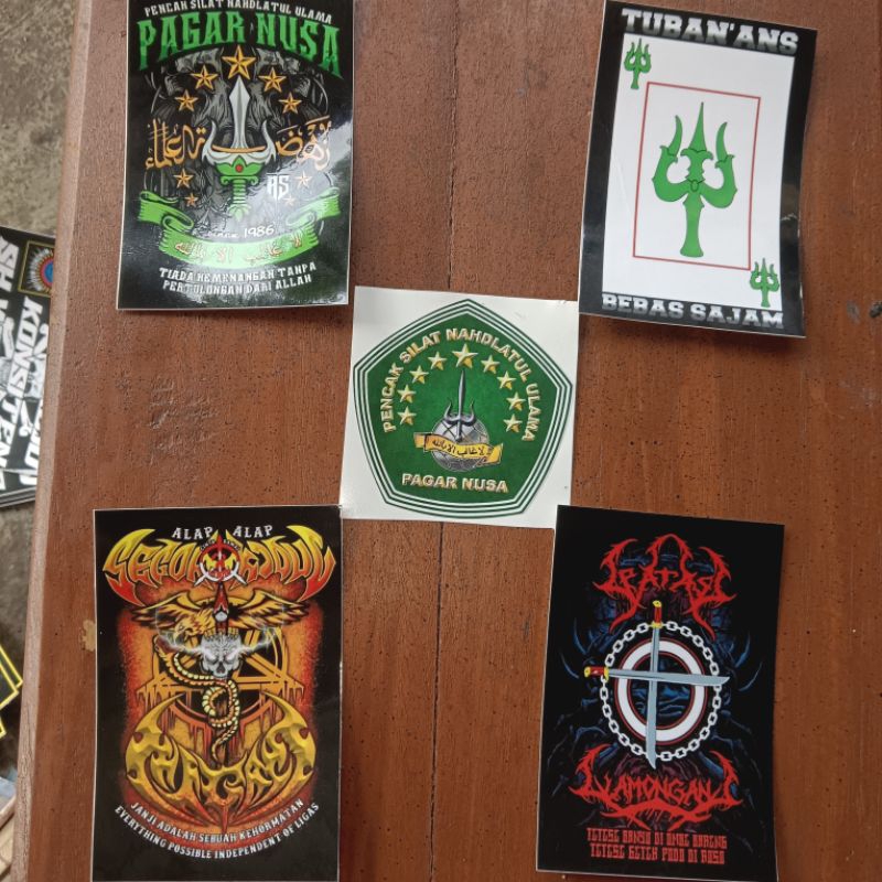 

STIKER PAGAR NUSA