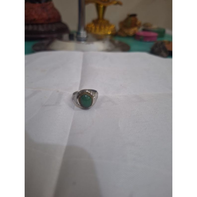 Batu cincin giok Ikat besih putih 
Kegunaan penambah 
Rezeki dan pembuka 
Aura 
Limited edition 
Bar