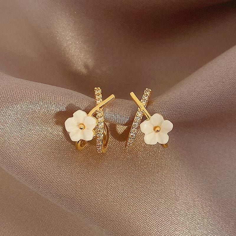 Anting bunga aksesoris wanita - COD gratis ongkir - bennettt