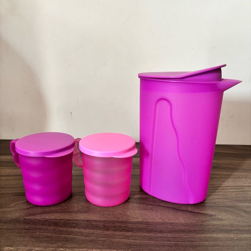 crecendo pitcher Tupperware/set pitcher dengan mug