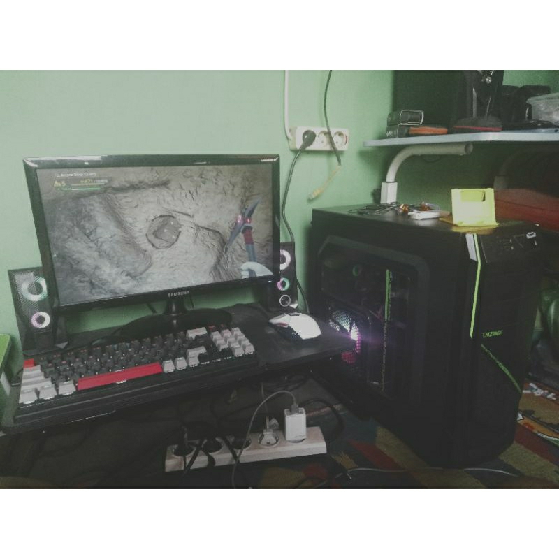 Komputer pc computer Dazmba Gigabyte RAM 16GB SSD 512GB & Monitor Samsung 19 inch