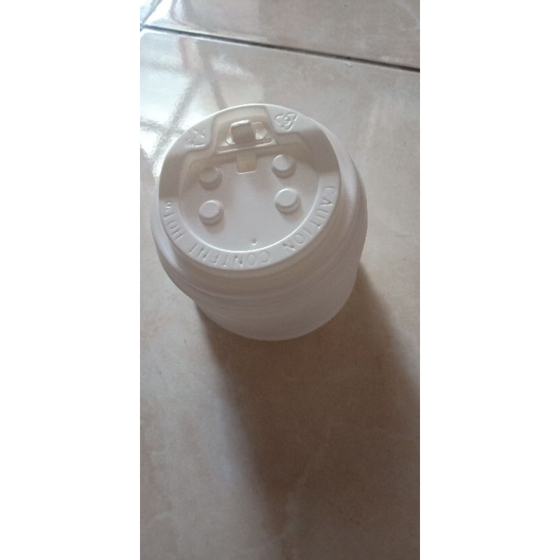 tutup cup kopi