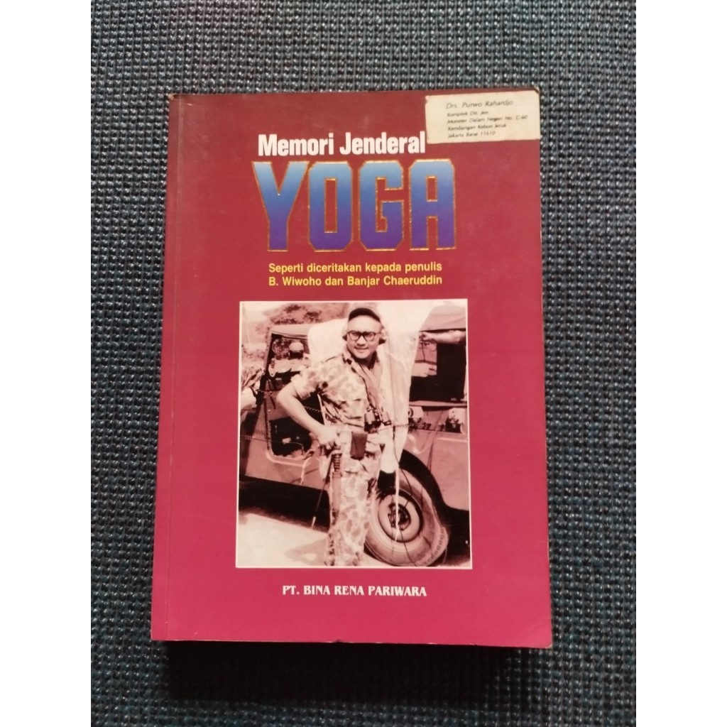 Buku Memori Jenderal Yoga